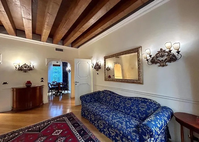 Torre Dell'OrologioAlbergo